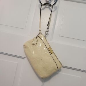 Coach Patent Leather Wristlet CC Off White